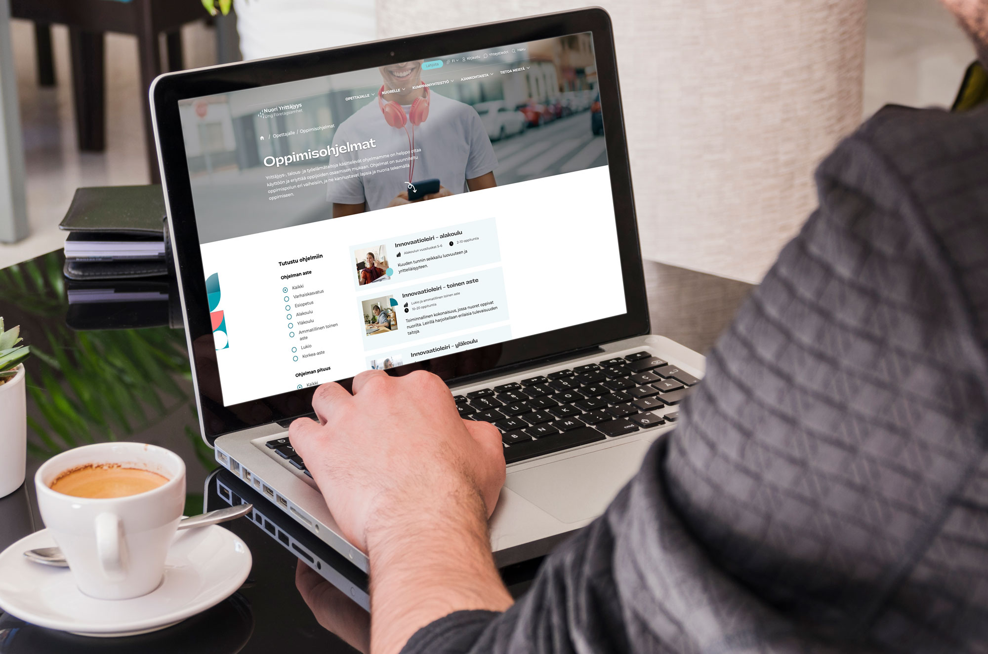 Nuori Yrittäjyys oppimisohjelmasivu tietokoneella